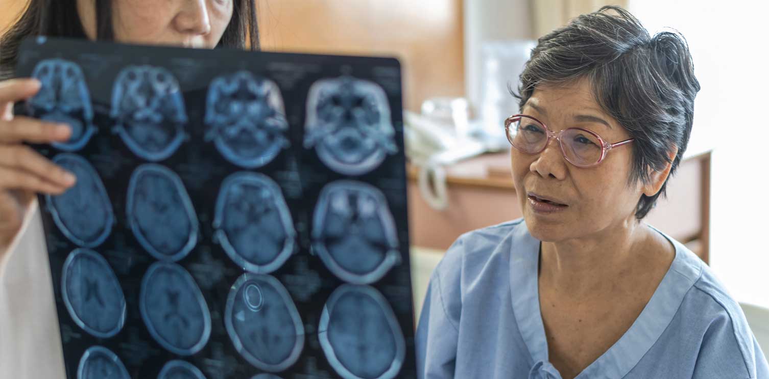 How to Recognize the Warning Signs of Alzheimer's Disease ...